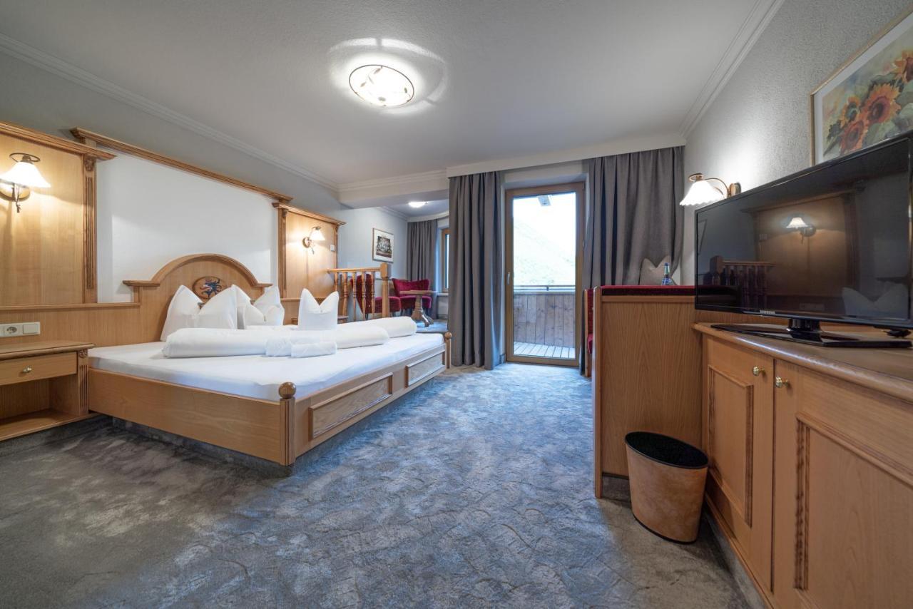 Burghotel Alpengluehn オーバーグールグル エクステリア 写真