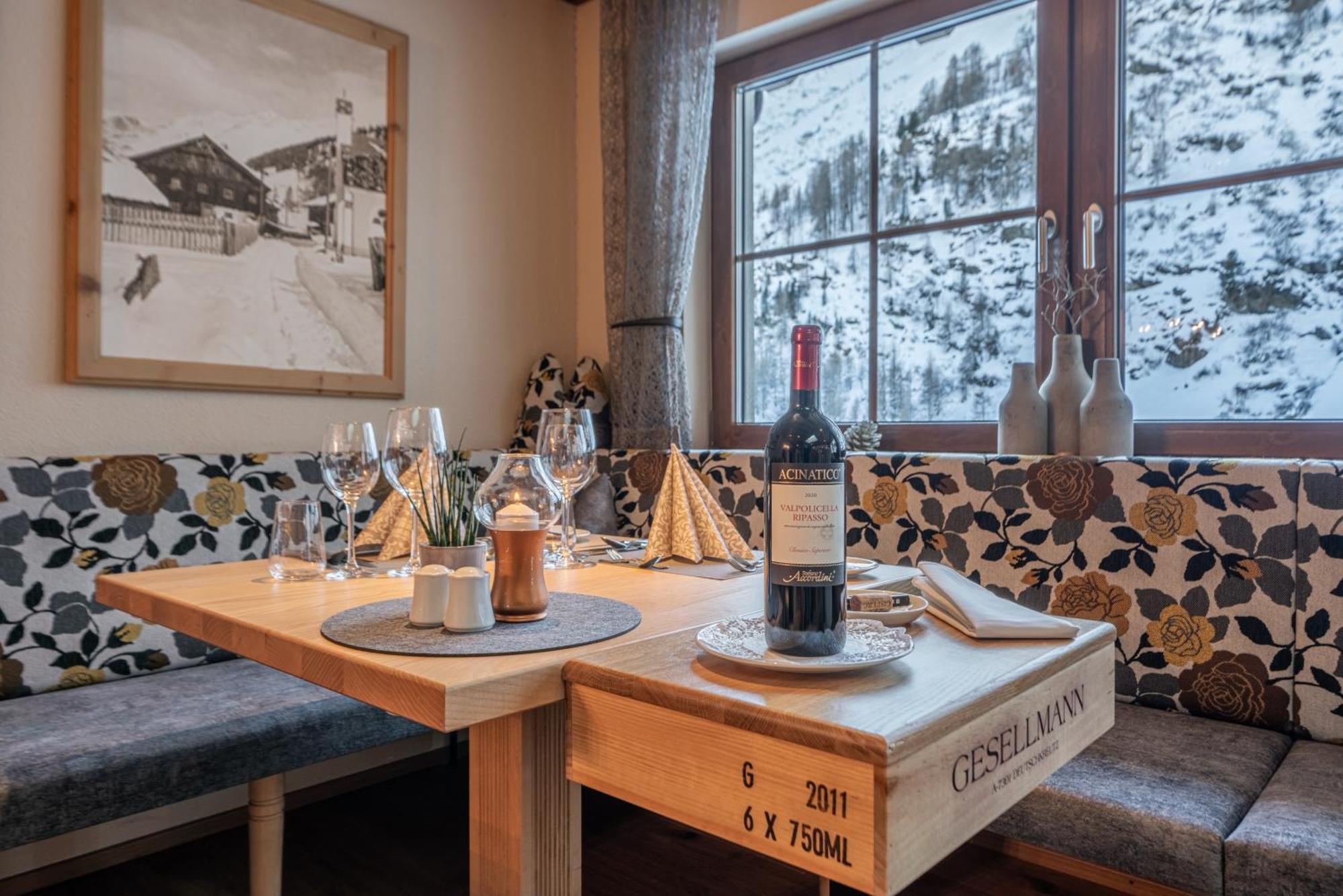 Burghotel Alpengluehn オーバーグールグル エクステリア 写真